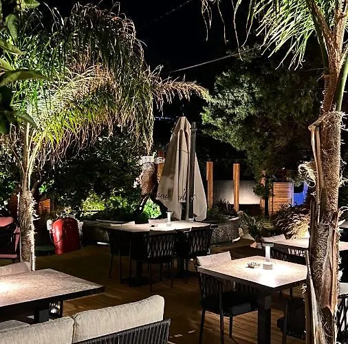 Tiny Town Kuyucak Szálloda Karaburun