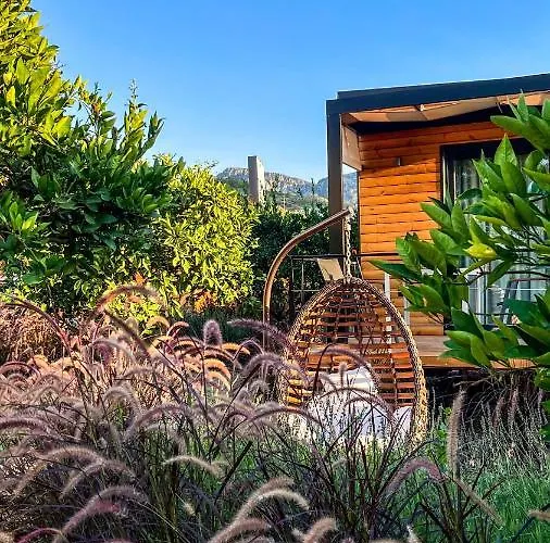 Tiny Town Kuyucak * Karaburun