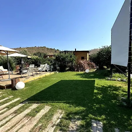 Tiny Town Kuyucak Hotel *