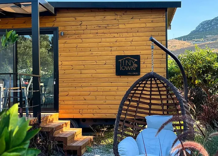 Tiny Town Kuyucak Hotel