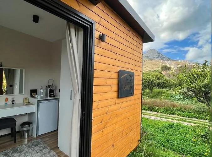 Hotel Tiny Town Kuyucak